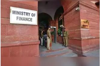 Senior IAS officer Arunish Chawla is Appointed Revenue Secretary
